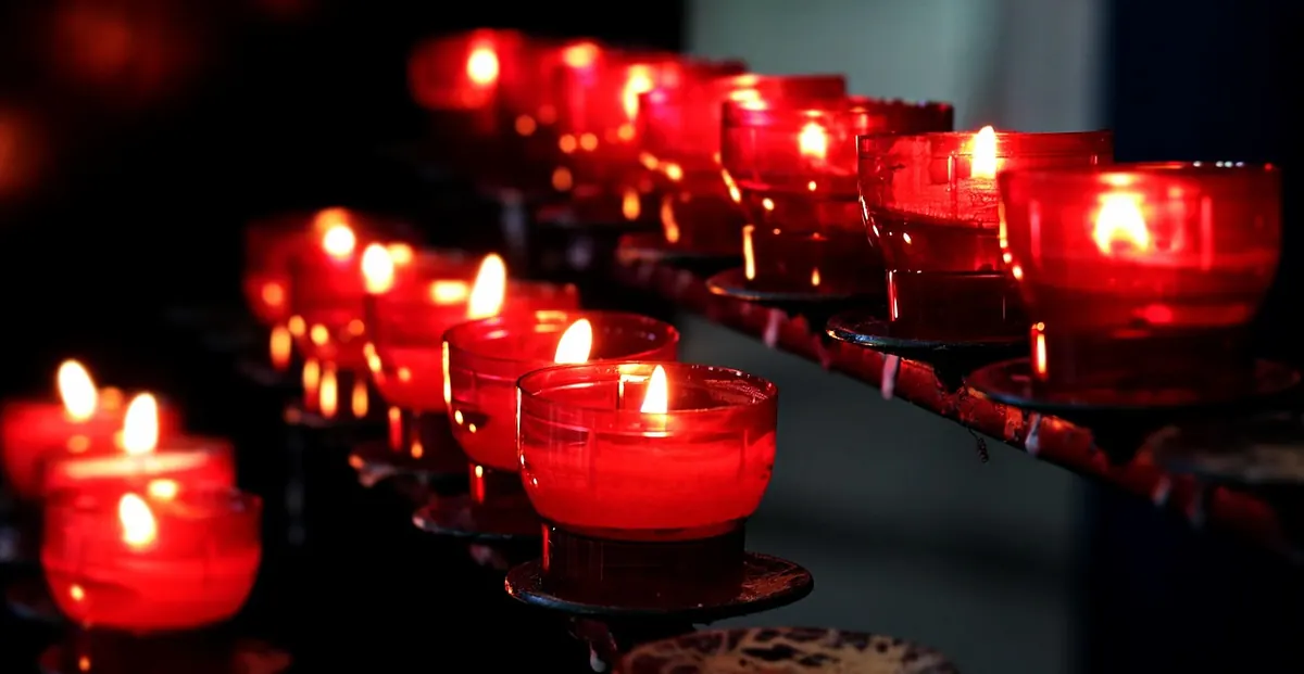 How to Fix Candle Tunneling (and Prevent It on the Next Burn)